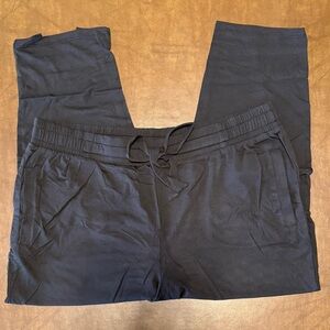 AnyBody Women’s Elastic & Drawstring Waist Black Capris, Size XLP